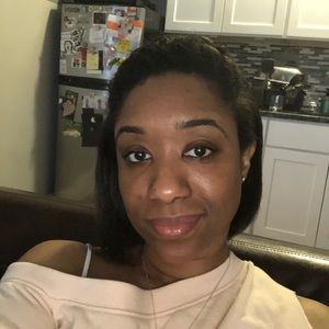 Meet your Posher, Najah